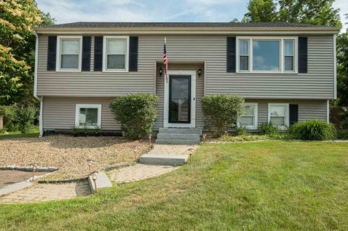 11 Jackson Brook Ter, Dover, NH 03820-6009