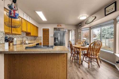 4852 Tower Way, Aurora CO 80015-3208 exterior