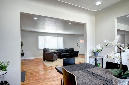 1520 Xanthia St, Denver CO  80220-2218 exterior