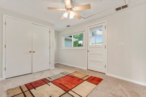 2600 Dove St, Rolling Meadows IL  60008-1666 exterior