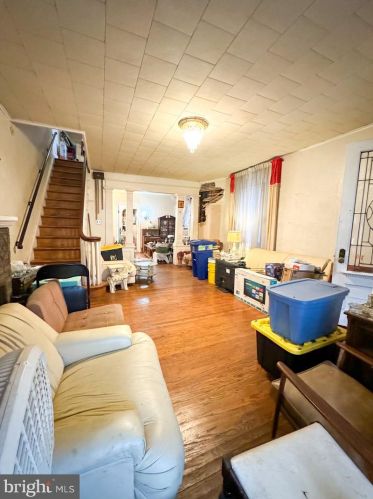 142 53 St, Philadelphia PA 19139-1404 exterior