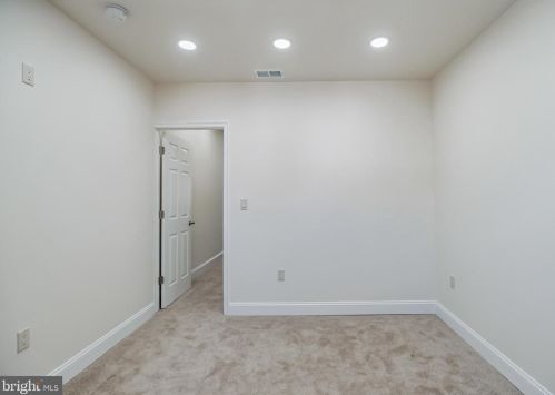 3940 16 St, Philadelphia PA  19146-1668 exterior