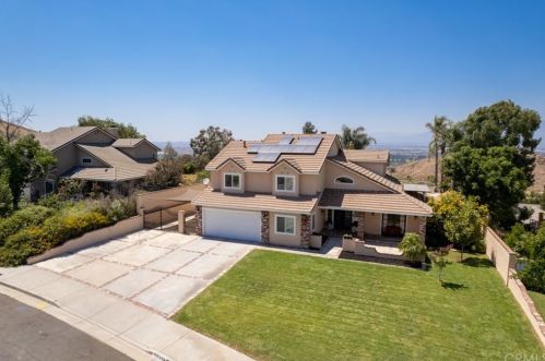 11275 Swenson St, Riverside, CA 92505-2278