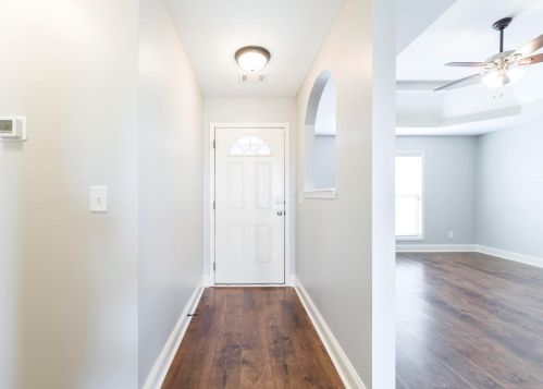 402 Tug Ct, Warner Robins GA  31088-2134 exterior