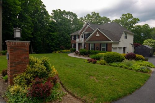 44 Eileen Dr, Wantage, NJ 07461-2818