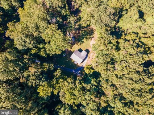 107 Featherbed Ln, Harpers Ferry WV 25425-4982 exterior