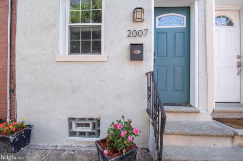 2007 Firth St, Philadelphia, PA 19125-1315