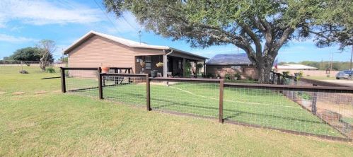443 Fm 908, Rockdale, TX 76567-5804