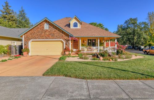 302 Desiree Pl, Windsor, CA 95492-8775