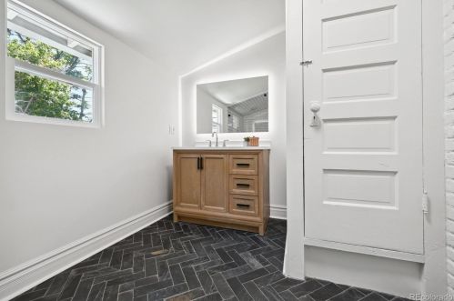 1104 4 Ave, Denver CO 80218-3907 exterior