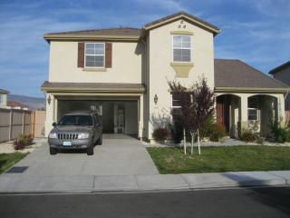 2407 Spring Flower Dr, Reno NV  89521-8211 exterior