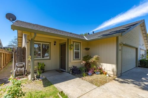 2189 Moyer Way, Chico, CA 95926-5323