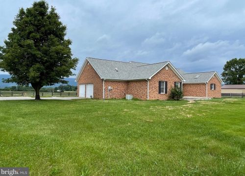 237 Preston Ln, Richmond National Battlefiel, VA 22835-6365