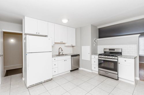 12151 Belaire Pl, Hazelwood, MO 63043-1101