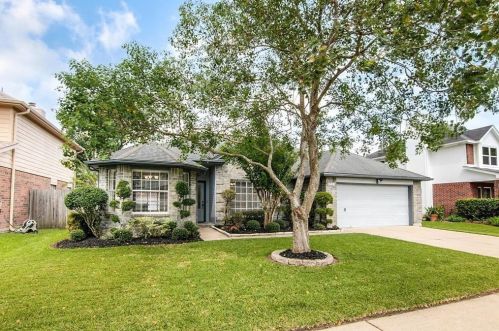 8731 Orchard Ln, Morgans Point TX  77571-7611 exterior