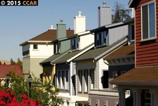 1915 Beach St, Concord, CA 94519-2689