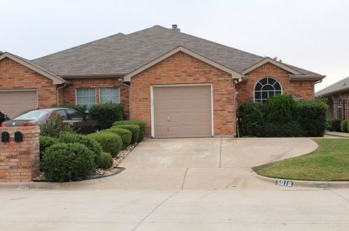 5616 Blackmon Ct, Fort Worth TX  76137-3773 exterior