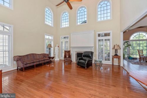 7 Farmstead Pl, Middletown MD  21769-7742 exterior