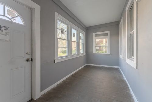 12726 Honore St, Dixmoor, IL 60406-2206