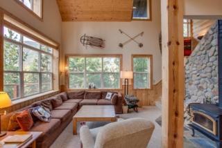 17750 Roaring Creek Rd, Plain, WA