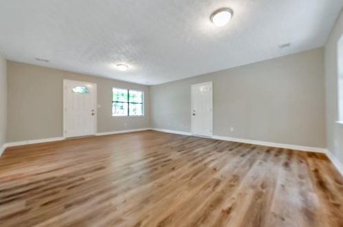 109 Clifford Ct, Stockbridge GA  30281-3007 exterior