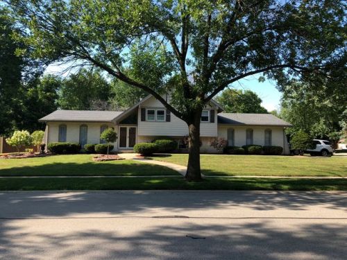 1002 Windsor Dr, Joliet, IL 60404-9153