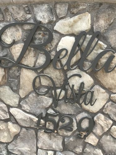 1529 Patricia Ave, Simi Valley CA  93065-3402 exterior