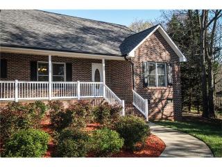 6559 Forest Creek Dr, Denver, NC 28037-7204