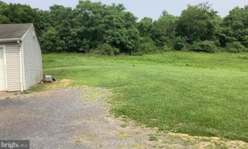 245 Gladiator Way, Hedgesville WV 25427-6578 exterior