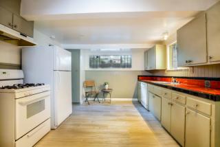 1935 Hyperion Ave, Los Angeles CA  90027-4746 exterior