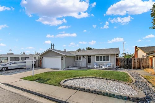 363 Lily St, Fairfield, CA 94533-1530