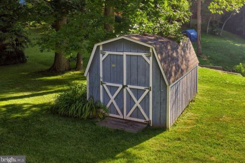 1026 Monticello Ln, Lancaster PA  17603-9409 exterior