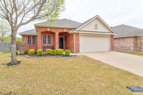 4403 Westcliffe Dr, Midlothian, TX 76063-8648