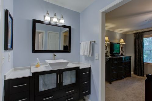 802 Camden Ct, Atlanta GA  30327-4274 exterior