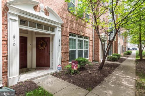 2716 Sheffield Hill Way, Woodbridge, VA 22191-4148