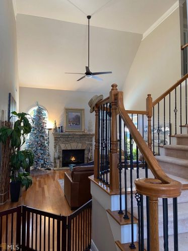 2867 Stone Column Ln, Buford, GA 30519-7642