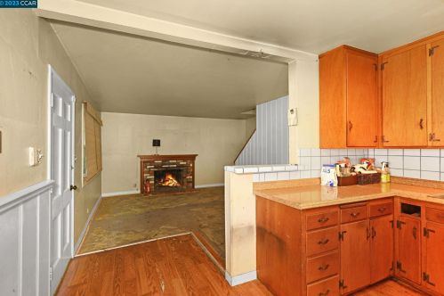 4176 Pickwick Dr, Concord CA  94521-2736 exterior