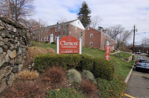 8 Clarmore Dr, Norwalk CT  06850-3822 exterior