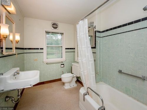 318 Baker St, Saint Paul MN  55107-2997 exterior