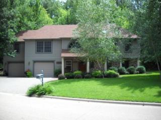 8905 Wood Clf Rd, Minneapolis MN  55438-1556 exterior