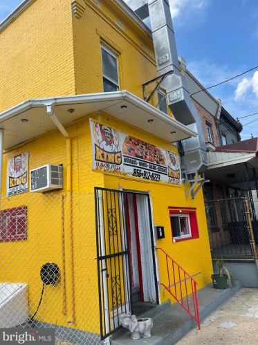 701 9 St, Camden NJ 08102-1721 exterior