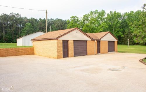 2783 Roanoke Rd, Lagrange, GA 30240-8946