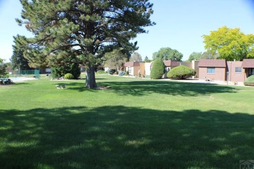 38 Villa Dr, Pueblo, CO 81001-1419