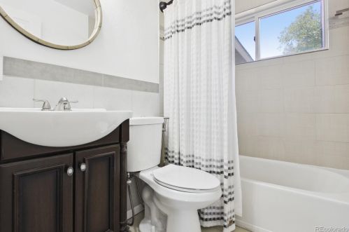 2911 Niagara St, Denver CO  80207-2904 exterior