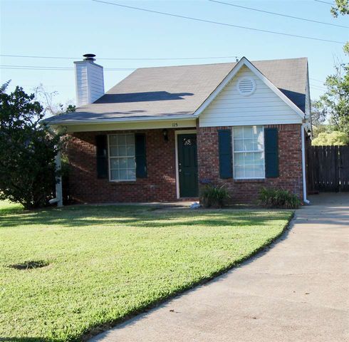 115 Keltingham Ct, Ridgeland, MS 39157-1212
