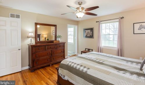 2006 Rachael Dr, Lancaster PA  17601-3655 exterior