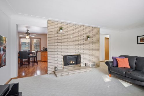 1065 Highview Dr, Saint Paul MN  55112-2417 exterior