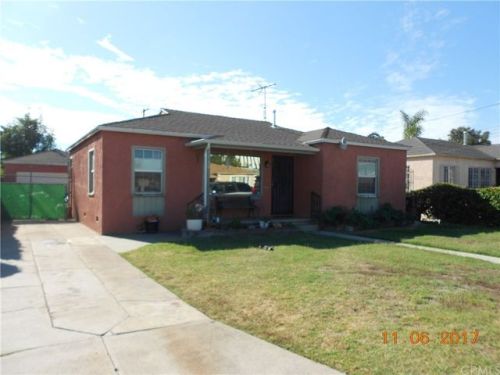 130 Cypress St, Compton, CA 90220-3818