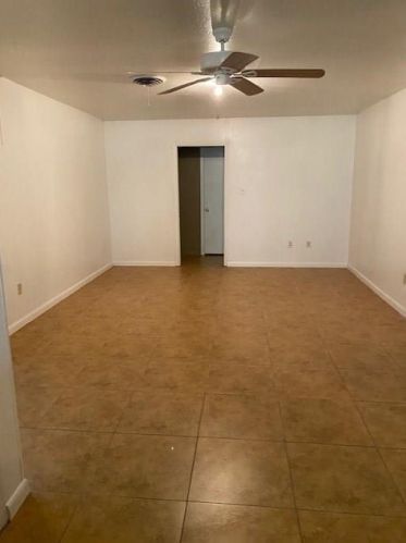 2111 Timberlane St, Conroe TX  77301-1135 exterior
