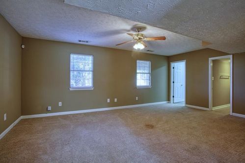 4072 Peachtree Farms Rd, Rex GA  30273-1380 exterior